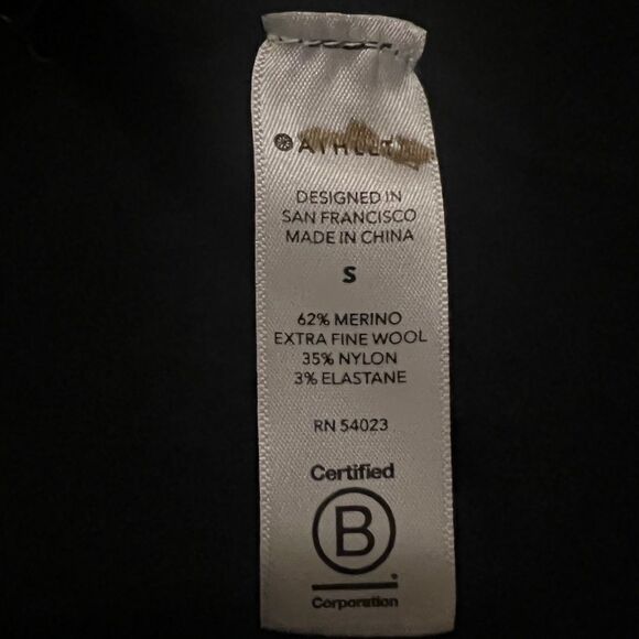 Athleta Black Merino Wool Black Cropped Sweater 3/4 Sleeve Small NWOT - Picture 6 of 7